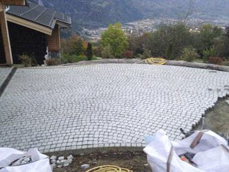 Espace Création Nature pose de dallage Arâches